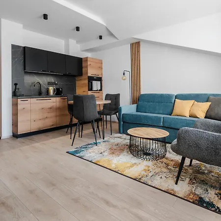 No 28 & Appartement *