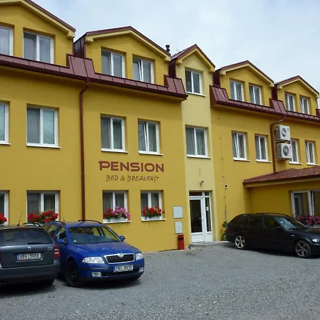No 28 & Appartement *